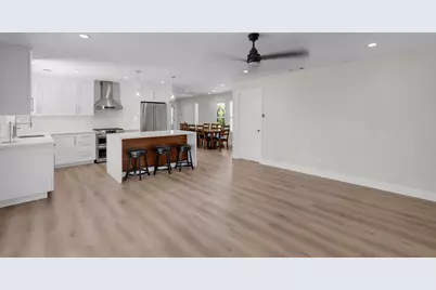 2121 Eastwood Court, Modesto, CA 95355 - Photo 9