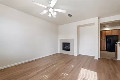 425 Regatta Lane #103, West Sacramento, CA 95605 - Photo 13
