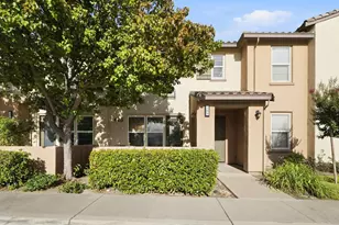 425 Regatta Ln, West Sacramento, CA 95605 - Photo 1