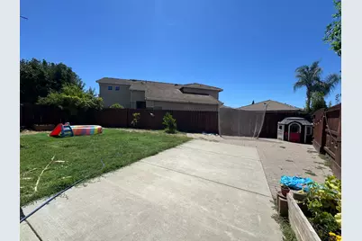 1859 Oakley Court, Stockton, CA 95206 - Photo 9