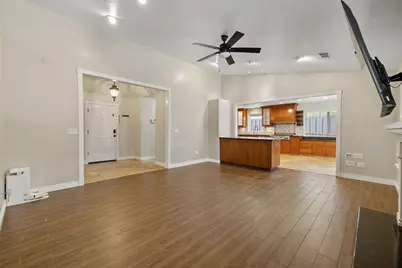 2175 Beechwood Court, Hanford, CA 93230 - Photo 13