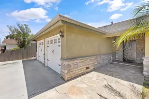 2175 Beechwood Ct, Hanford, CA 93230 - Photo 5