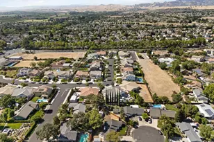 180 Pepperwood Ct, Brentwood, CA 94513 - Photo 47