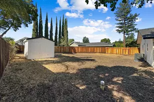 180 Pepperwood Ct, Brentwood, CA 94513 - Photo 51