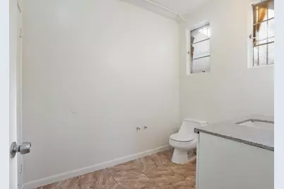 702 E Oak Street, Stockton, CA 95202 - Photo 29