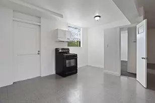 702 E Oak St, Stockton, CA 95202 - Photo 21