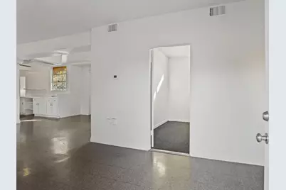 702 E Oak Street, Stockton, CA 95202 - Photo 13