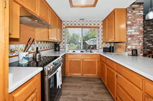 1625 Donner Way, Woodland, CA 95695 - Photo 9