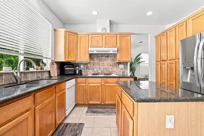 1045 Callander Way, Folsom, CA 95630 - Photo 5