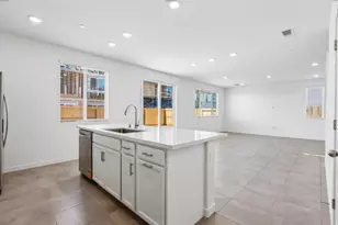 43 Daytona Ct, Sacramento, CA 95835 - Photo 5