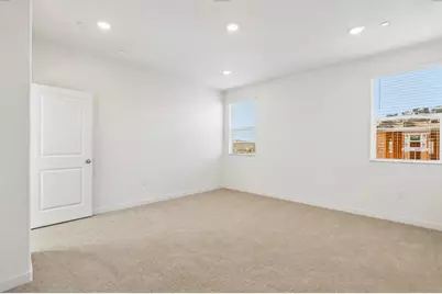 43 Daytona Ct, Sacramento, CA 95835 - Photo 11