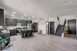1443 Longhorn Ln, Patterson, CA 95363 - Photo 9