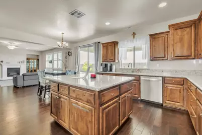 1639 Redmond Drive, Rocklin, CA 95765 - Photo 5