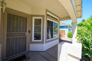 3377 4 Seasons Dr, Turlock, CA 95382 - Photo 5