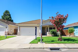 3377 4 Seasons Dr, Turlock, CA 95382 - Photo 1
