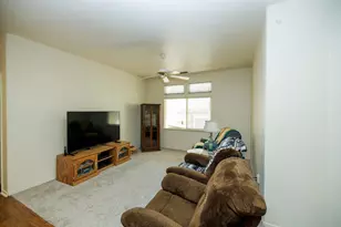 3377 4 Seasons Dr, Turlock, CA 95382 - Photo 15