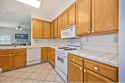 8647 Alaska Range Way, Elk Grove, CA 95624 - Photo 13