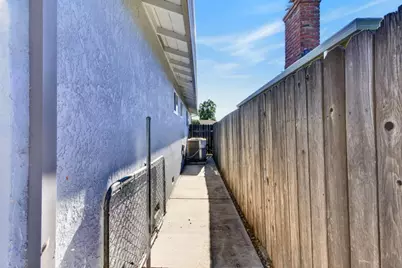7309 Stanwood Way, Sacramento, CA 95831 - Photo 51