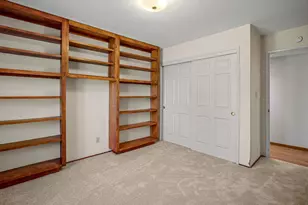 7247 Havenside Dr, Sacramento, CA 95831 - Photo 37