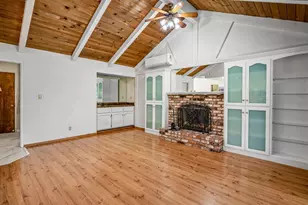 7247 Havenside Dr, Sacramento, CA 95831 - Photo 17