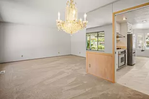 7247 Havenside Dr, Sacramento, CA 95831 - Photo 9