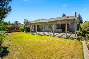 7247 Havenside Dr, Sacramento, CA 95831 - Photo 27
