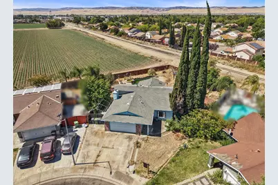 20 Yosemite Drive, Tracy, CA 95376 - Photo 9