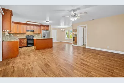 935 Springoak Way, Stockton, CA 95209 - Photo 9