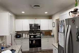 270 E Downns St, Stockton, CA 95204 - Photo 5