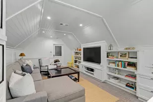 1350 41st St, Sacramento, CA 95819 - Photo 39