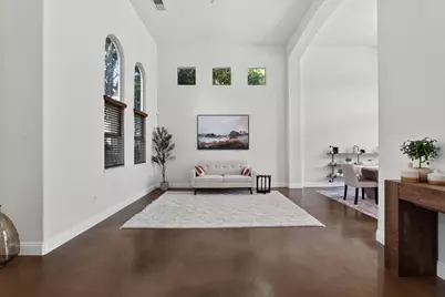 701 Rolling Green Drive, West Sacramento, CA 95605 - Photo 7