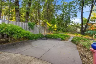 13831 Christopher Robin Wy, Grass Valley, CA 95945 - Photo 33