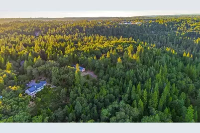 13831 Christopher Robin Wy, Grass Valley, CA 95945 - Photo 45
