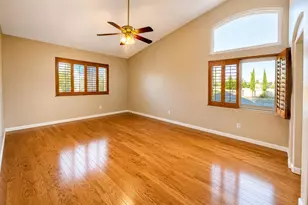 8770 Bottlebrush Ct, Elk Grove, CA 95624 - Photo 5