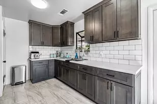 1016 Cutting St, Madera, CA 93638 - Photo 9