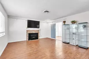 5401 48th Ave, Sacramento, CA 95823 - Photo 5