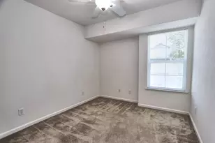 7809 Park River Oak Cir, Sacramento, CA 95831 - Photo 31