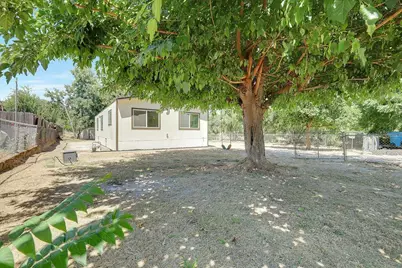 5212 Elizabeth Avenue, Olivehurst, CA 95961 - Photo 3