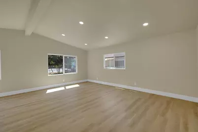 5212 Elizabeth Avenue, Olivehurst, CA 95961 - Photo 13