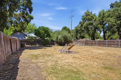 311 W Norwich Drive, Stockton, CA 95207 - Photo 13