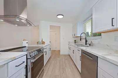 1117 Singingwood Road, Sacramento, CA 95864 - Photo 13