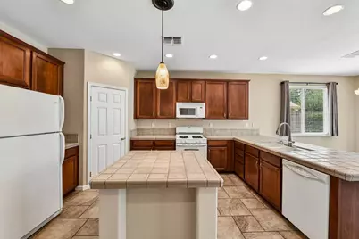 4395 Niobe Circle, Rancho Cordova, CA 95742 - Photo 7
