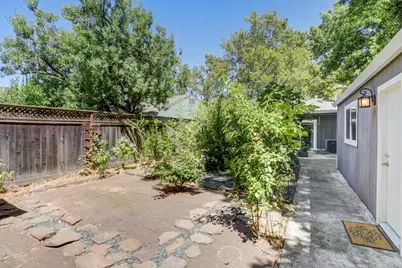 1744 Vallejo Way, Sacramento, CA 95818 - Photo 37