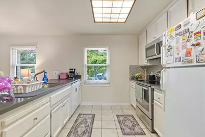 2195 57th Street, Sacramento, CA 95817 - Photo 5