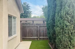 2195 57th St, Sacramento, CA 95817 - Photo 25