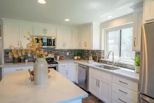 6 River Village Ct, Sacramento, CA 95831 - Photo 13