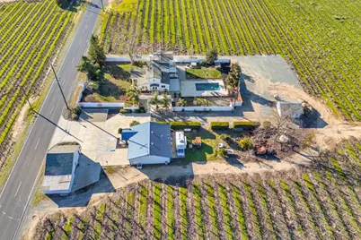 6539 E Peltier Road, Acampo, CA 95220 - Photo 5