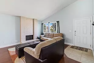 4214 Thornhill Dr, Sacramento, CA 95826 - Photo 7