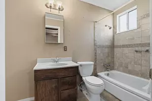 1960 La Jolla Dr, Stockton, CA 95204 - Photo 21