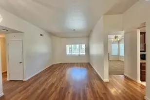 8561 Vintage Park Dr, Sacramento, CA 95828 - Photo 11